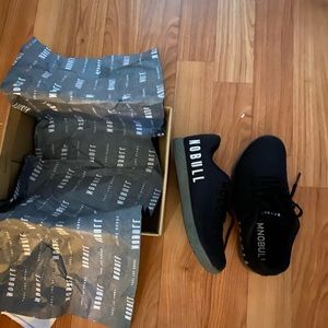 NoBull trainers size 8 women